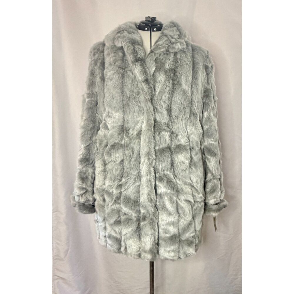 NWT Dennis Basso Silver Faux Fur Coat Size Large